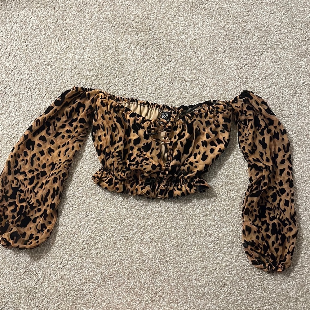 Windsor cheetah print crop top. Size XS.